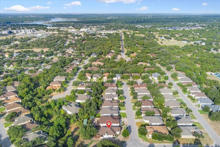 Property Photo: 824 Sierra Blanco Loop TX 78633