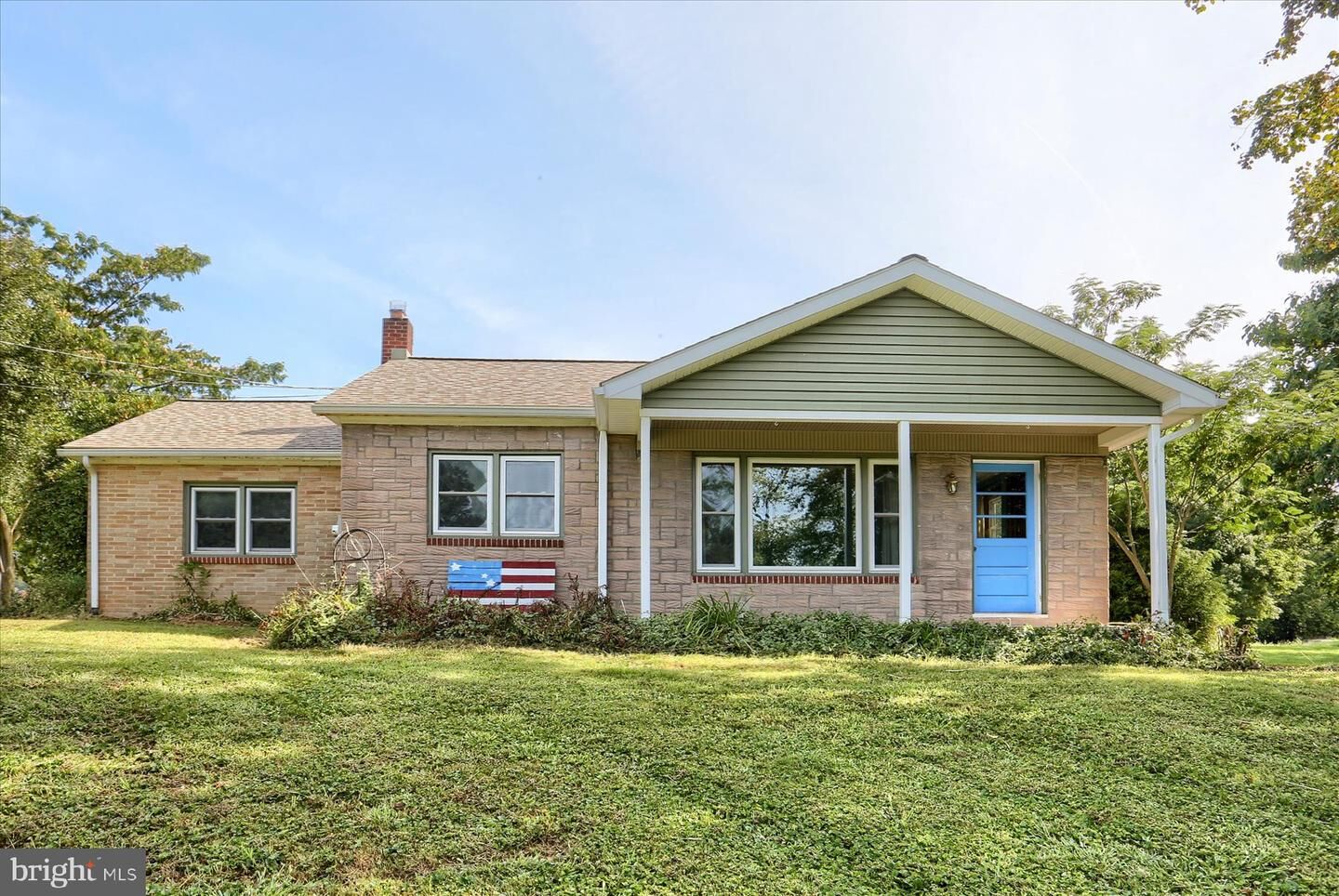 Property Photo: 1175 N River Road PA 17032