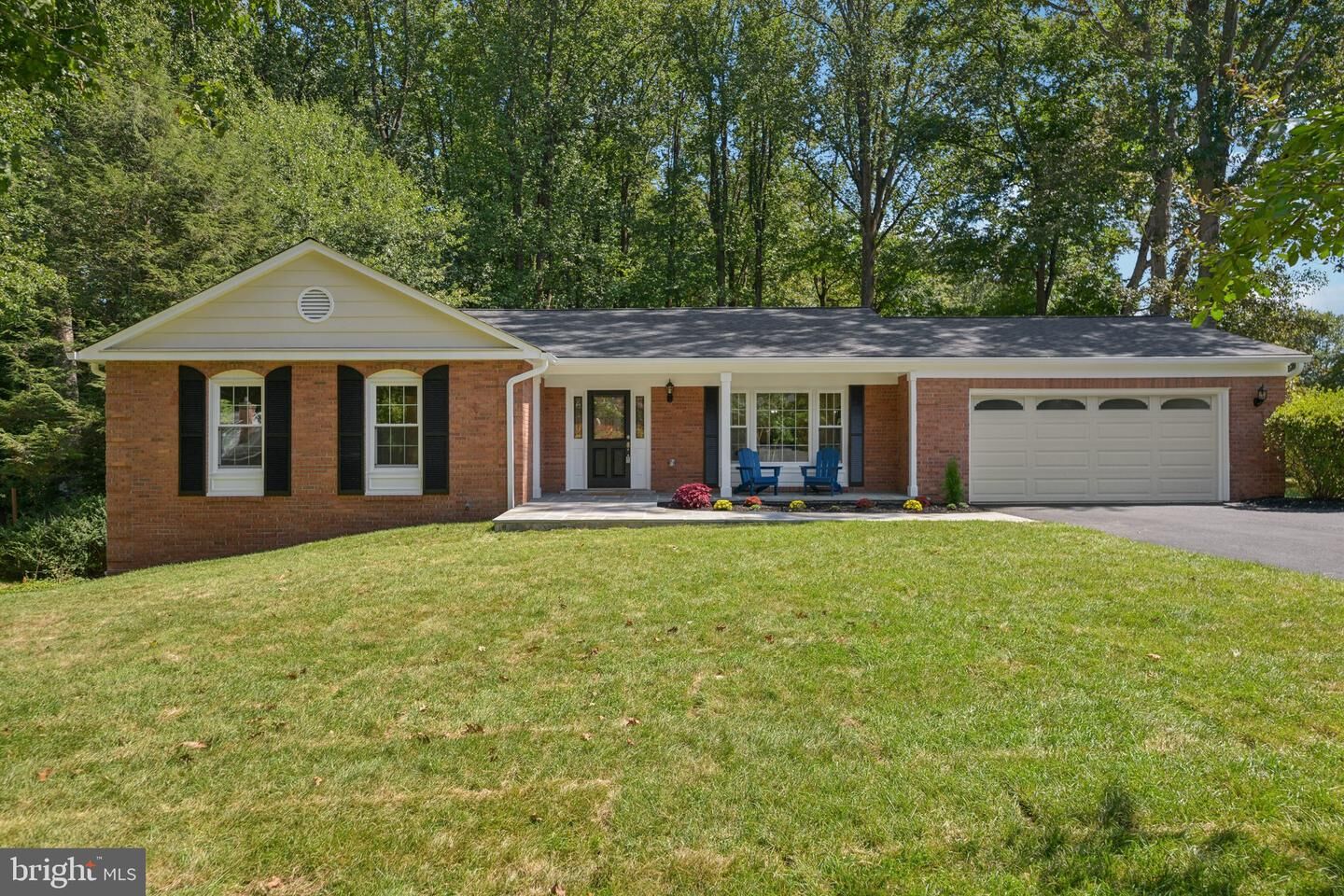 Property Photo:  1829 Horseback Trail  VA 22182 
