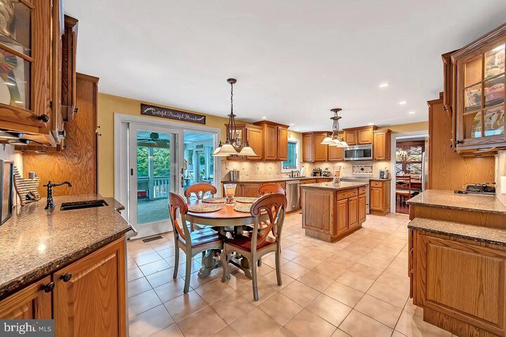 Property Photo: 4 Cranberry Court NJ 08514