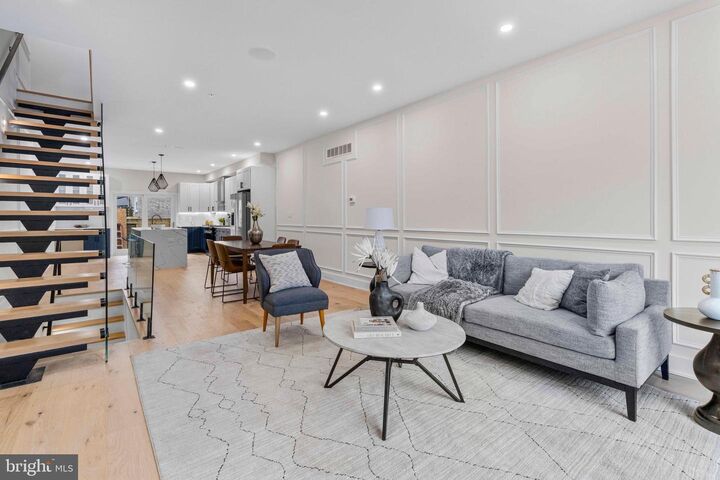 Property Photo: 308 W Porter Street PA 19148