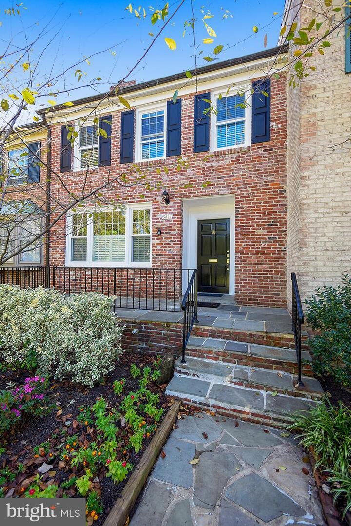 6317 Olde Towne Court  Alexandria VA 22307 photo