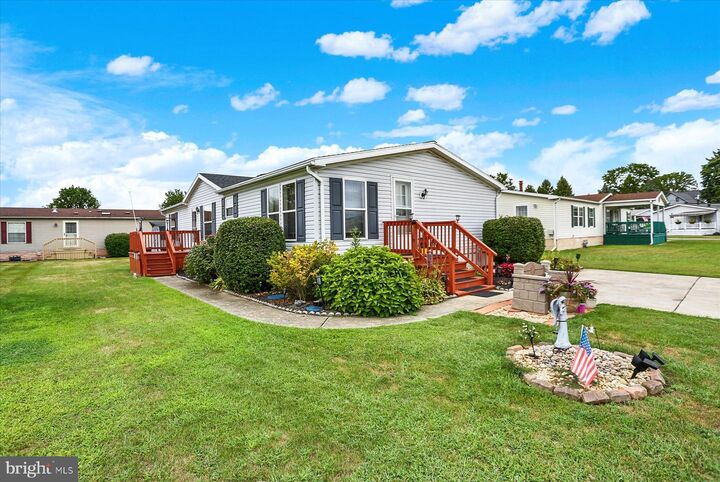 133 W Spruce Street  Palmyra PA 17078 photo