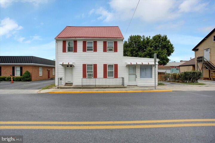 29 S Washington Street Street  Greencastle PA 17225 photo
