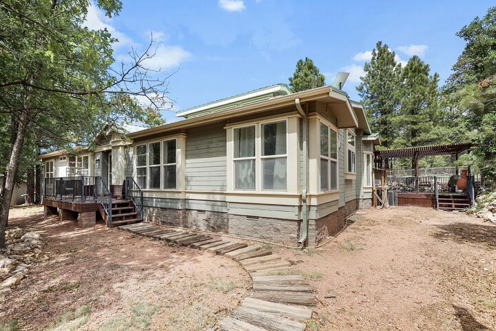 Property Photo: 1875 Short Street AZ 86024