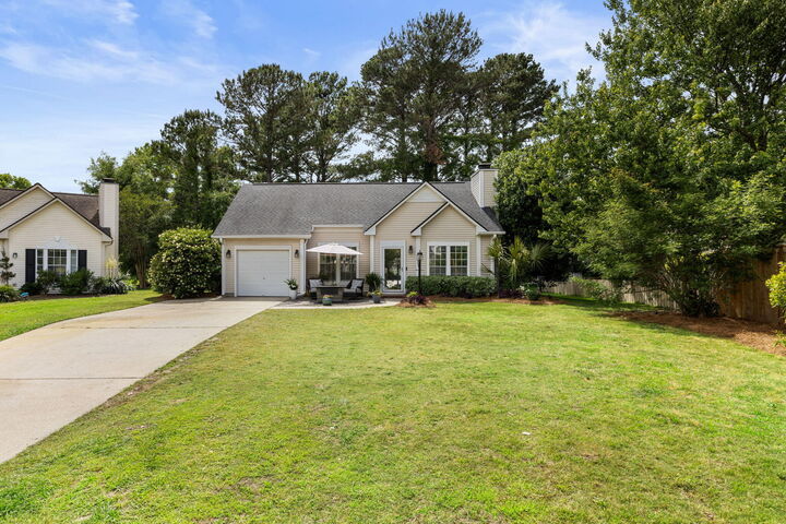 Property Photo:  451 S Piazza Court  SC 29464 