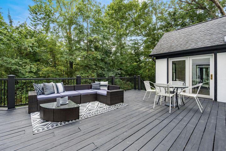 Property Photo: 9044 Esin Court OH 43065