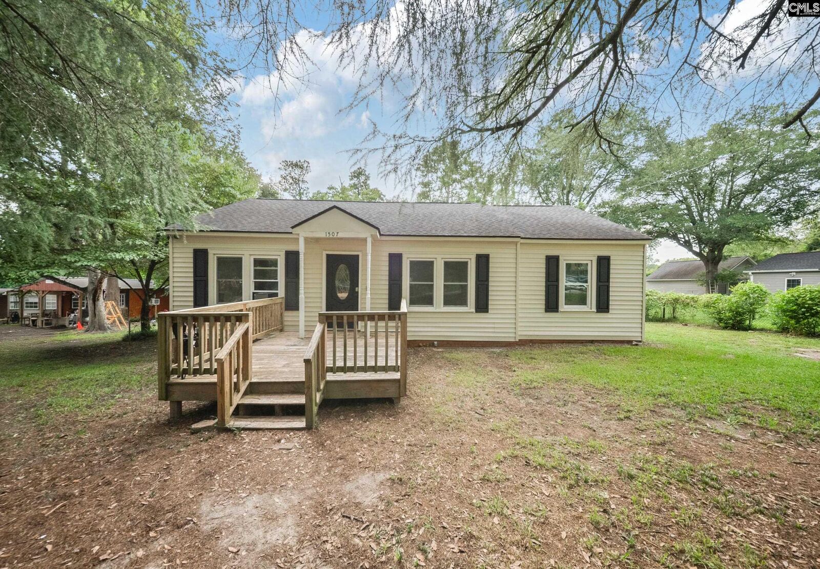 Property Photo: 1507 E Lee SC 29020