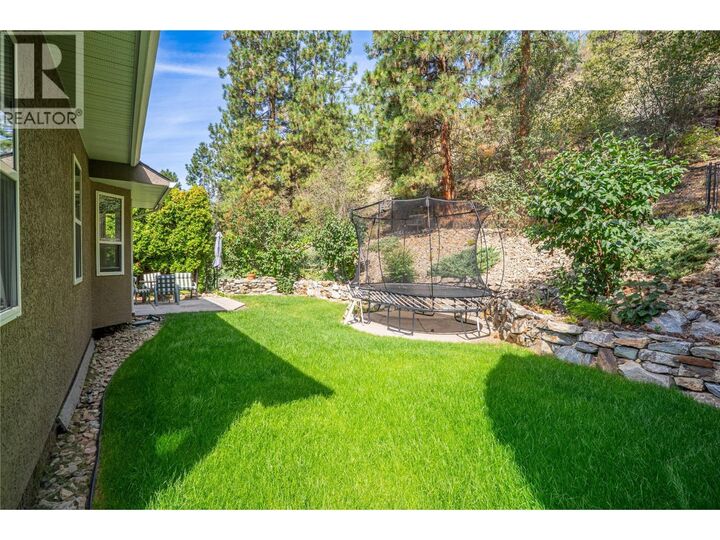 Property Photo: 1083 Chilcotin Crescent BC V1V 2L7