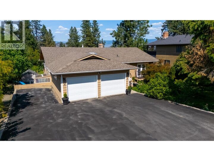 Property Photo: 2023 Derrickson Place BC V1Z 2W3