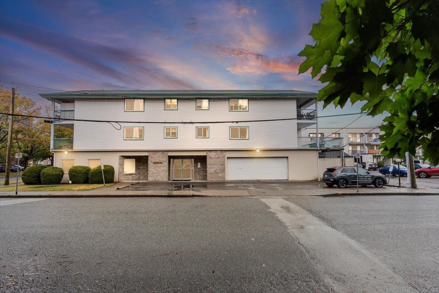 Photo de la propriété: 9006 Edward Street 303 BC V2P 4E1