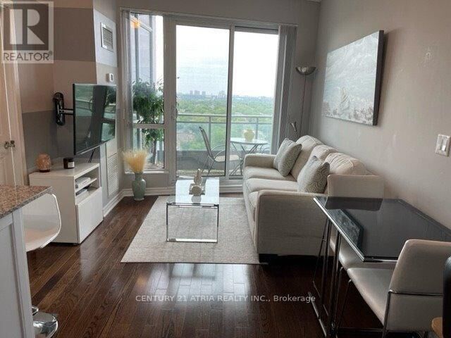 Property Photo: 18 Holmes Avenue 1412 ON M2N 0E1