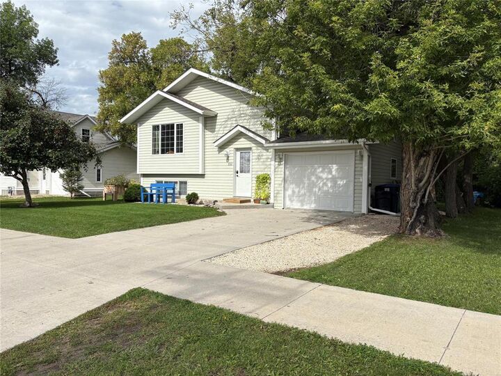 352 Barkman Avenue  Steinbach MB R5G 0G1 photo
