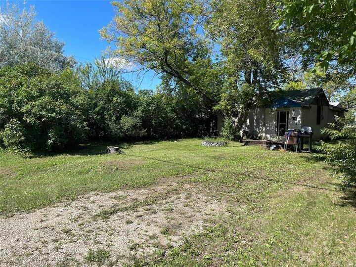 Photo de la propriété:  327 Netley Avenue  MB R1A 2H8 