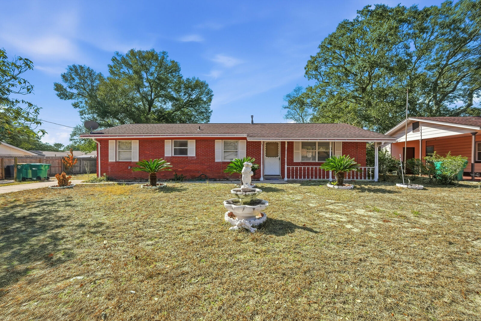 Property Photo:  63 Oak Lane  FL 32579 
