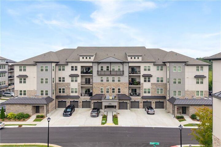 Property Photo: 3321 Orwell Way 3301 GA 30041