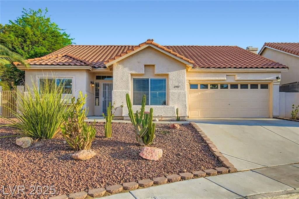 Property Photo: 2901 Sarina Avenue NV 89074