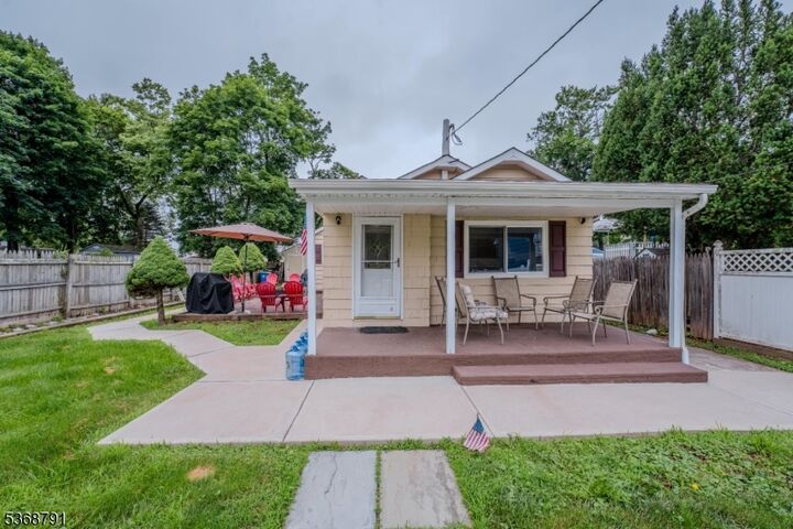 68 Maple St  Bridgewater Twp. NJ 08807 photo