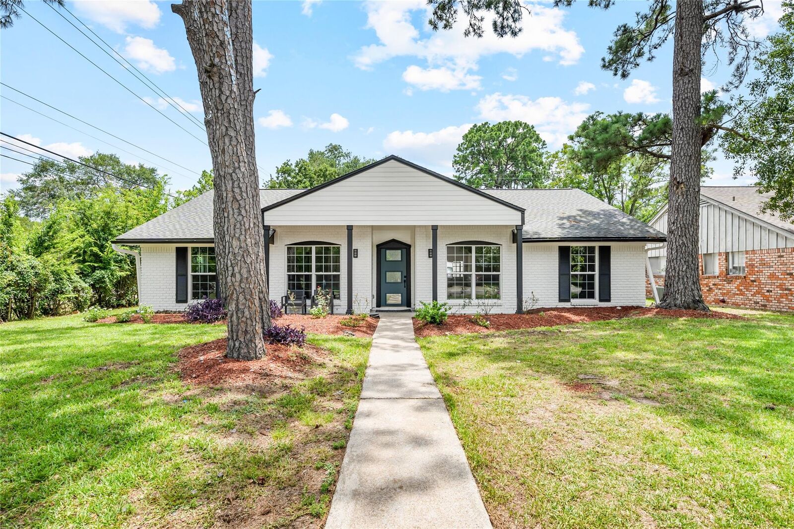 Property Photo:  10003 Briarwild Lane  TX 77080 