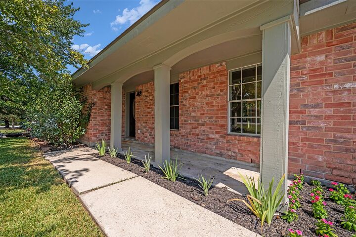 Property Photo:  13246 Skyline Drive  TX 77318 