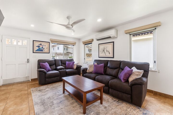 Property Photo:  91-1553 Kuhiawaho Place  HI 96706 