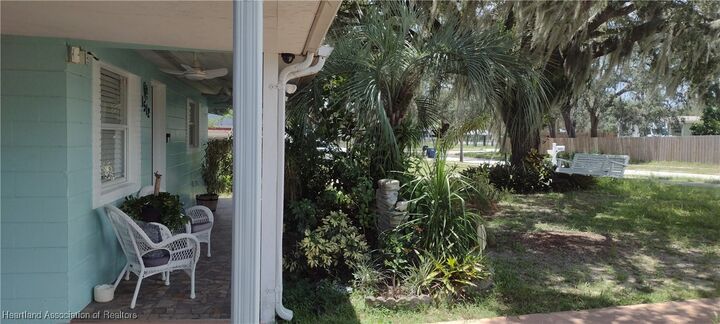 Property Photo: 1512 Sunkist Avenue FL 33870