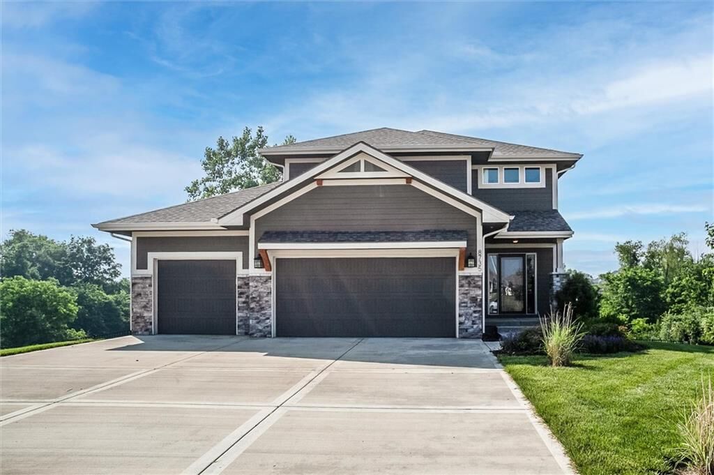 Property Photo:  8735 NE 103rd Terrace  MO 64157 