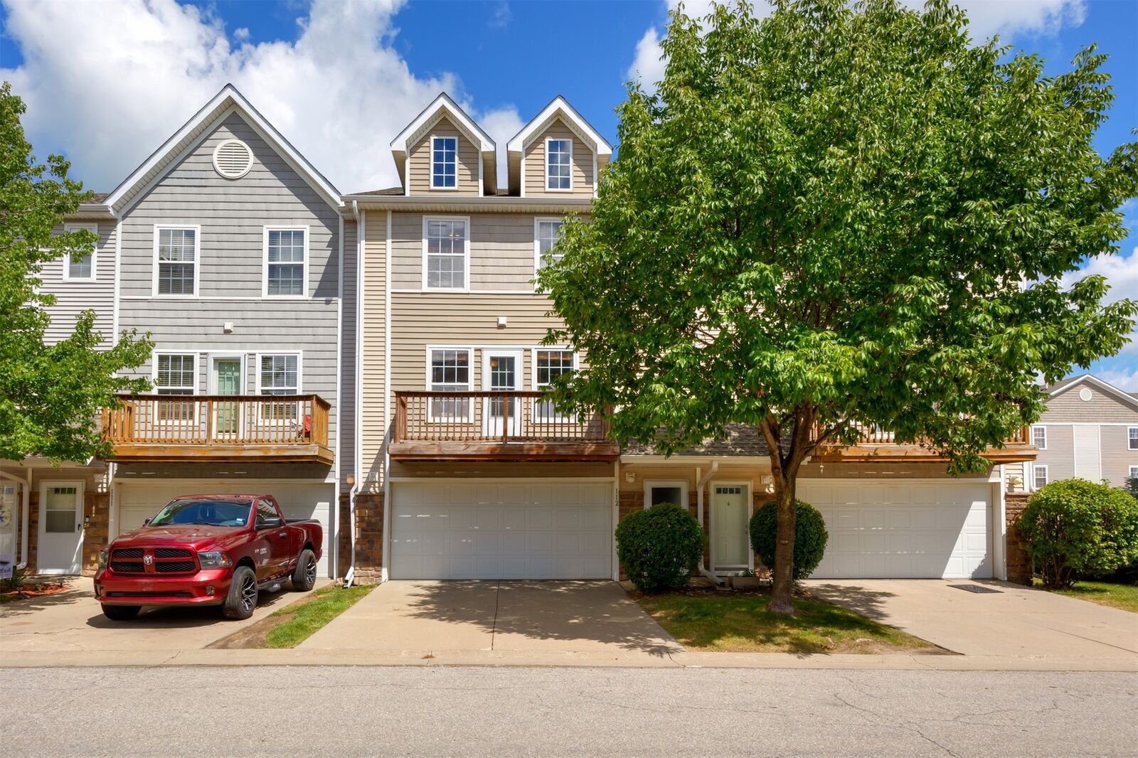 Property Photo: 2150 NE 18th Street 112 IA 50111