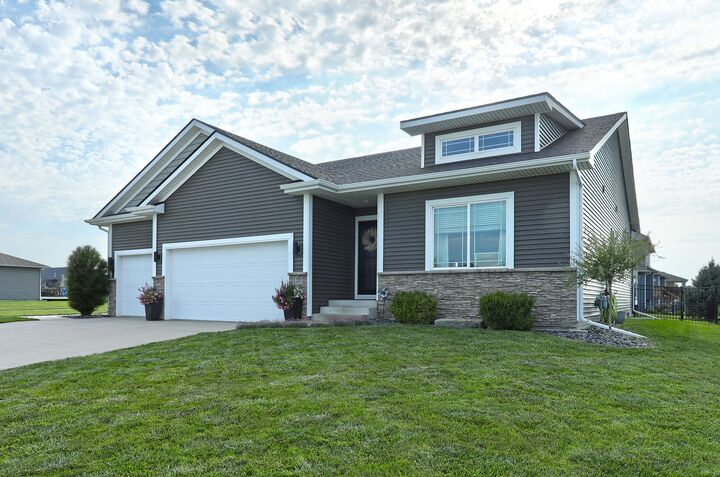 1202 NW Orchard Drive  Ankeny IA 50023 photo