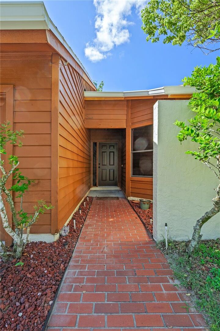 Property Photo: 216 Egret Ct. FL 32701