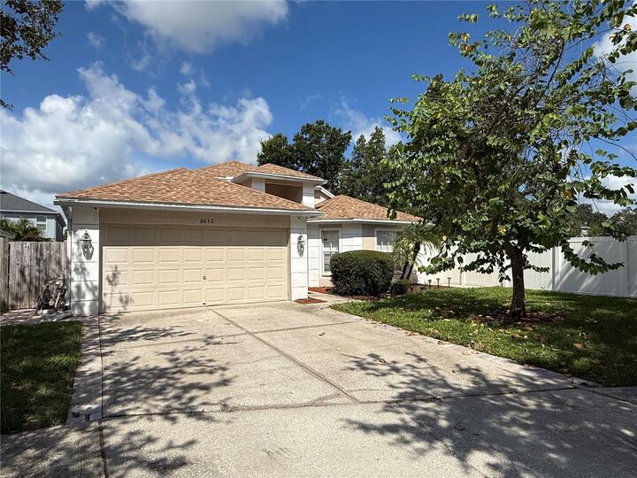 8632 Fawn Creek Drive  Tampa FL 33626 photo