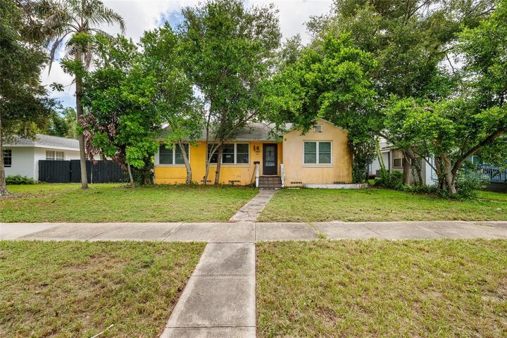Property Photo: 1020 15th Street N FL 33705