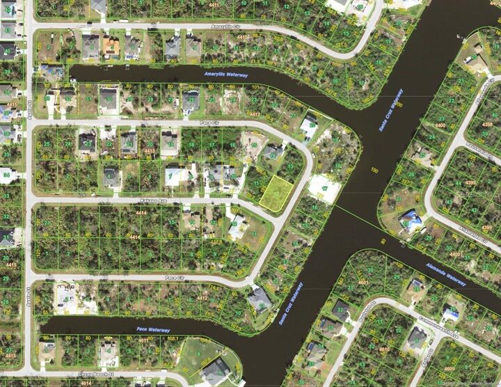 Property Photo: 13236 Kakapo Avenue FL 33981