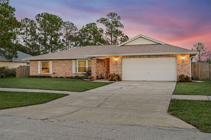 Property Photo: 2716 Ancho Court FL 32738