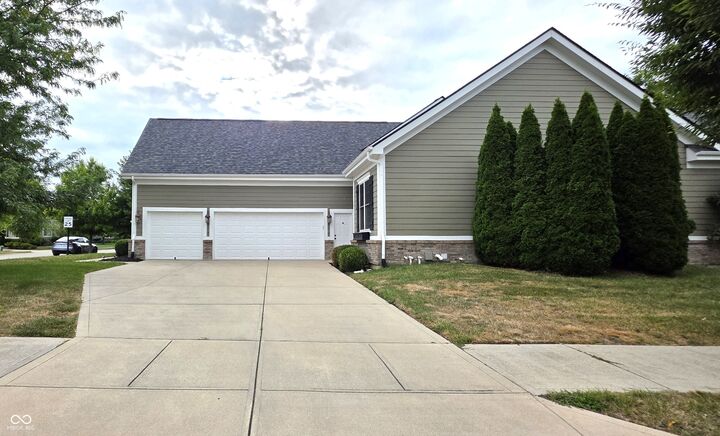 Property Photo: 2534 Murphy Circle N IN 46074