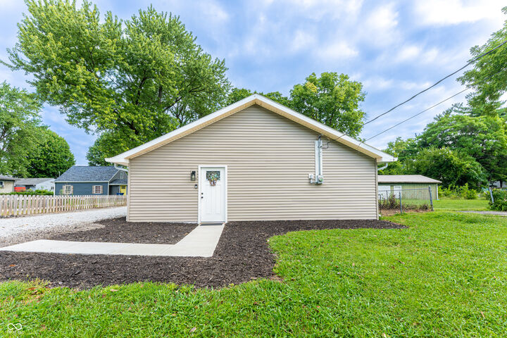 4024 Cossell Road  Indianapolis IN 46222 photo