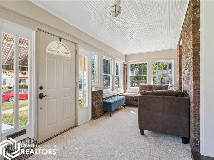 Property Photo:  2035 Highland Avenue  IA 52601 