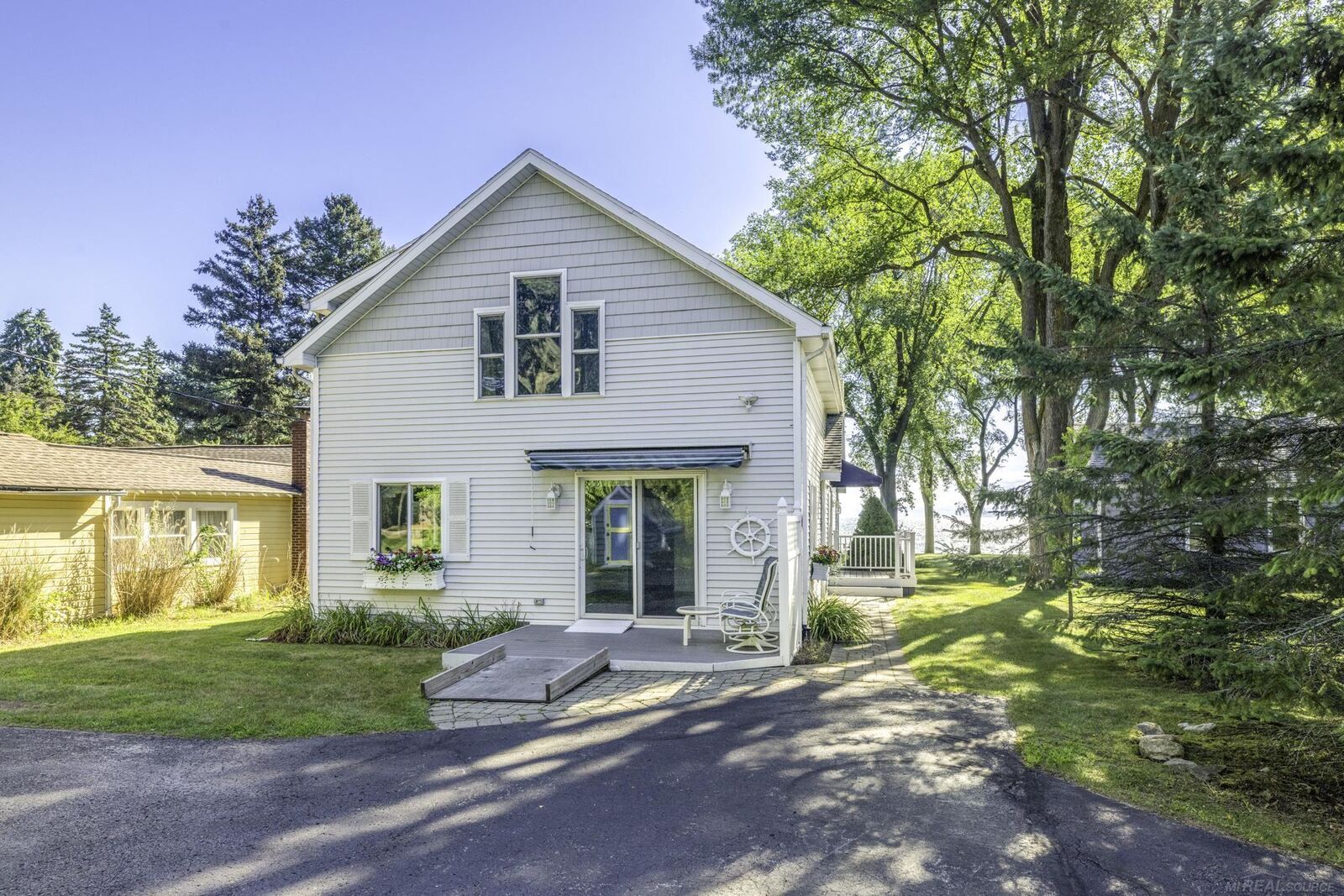 Property Photo: 8195 Lakeshore Road MI 48450