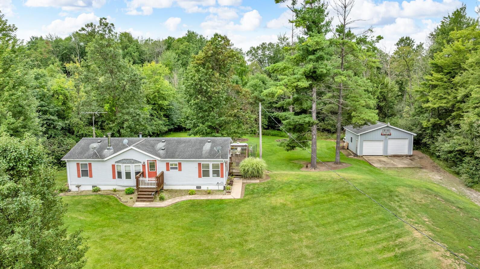 Property Photo: 4100 Hawkins Road MI 49201