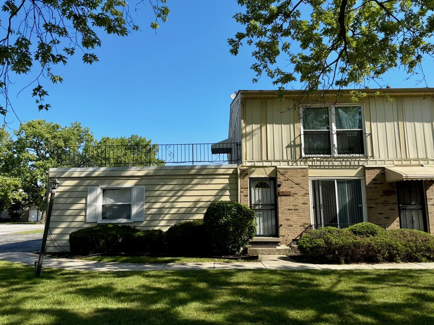 Property Photo: 19361 Oak Avenue IL 60478