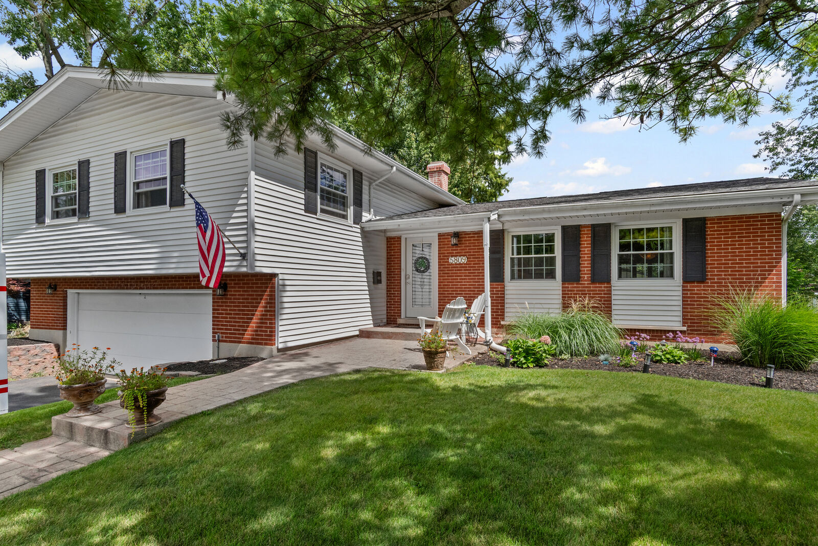 Property Photo: 5809 Clover Drive IL 60532