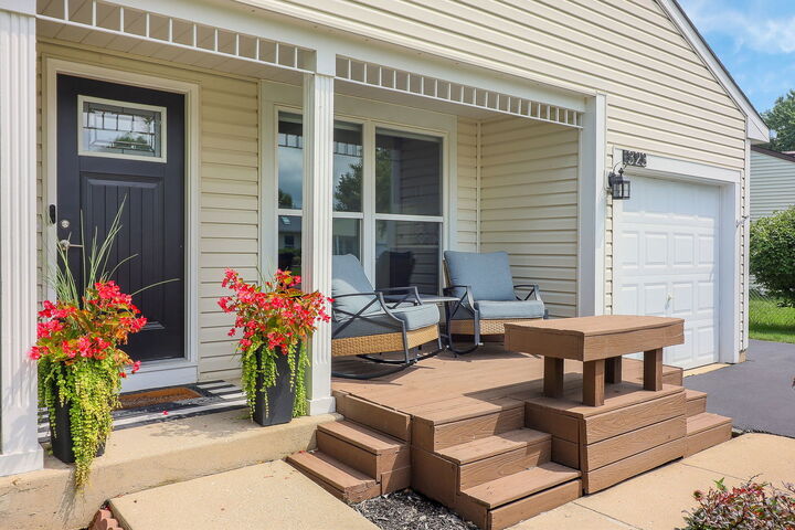 Property Photo: 323 Danbury Drive IL 60565