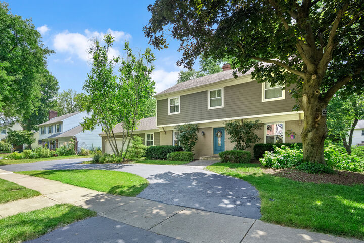 1431 Coral Berry Lane  Downers Grove IL 60515 photo