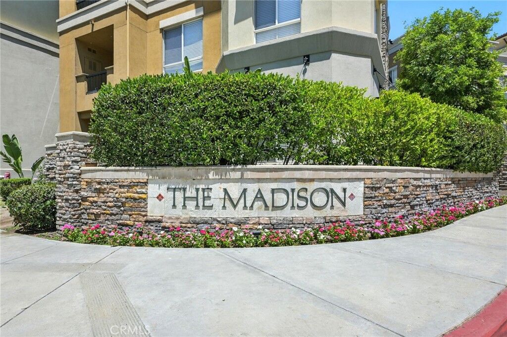 Property Photo: 24585 Town Center Drive 4306 CA 91355
