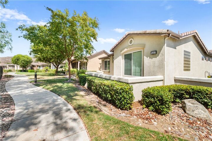 8217 Carnoustie Avenue  Hemet CA 92545 photo