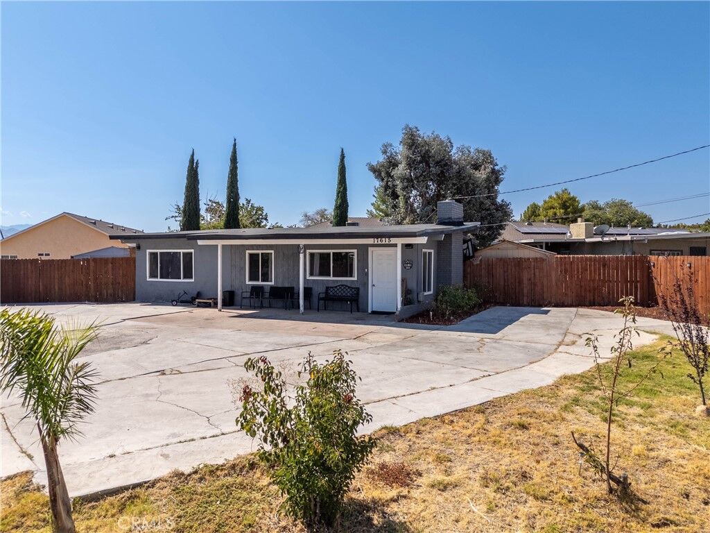 Property Photo: 17615 Sultana Street CA 92345