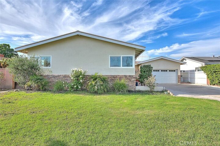 Property Photo:  2149 W Cris Avenue  CA 92804 