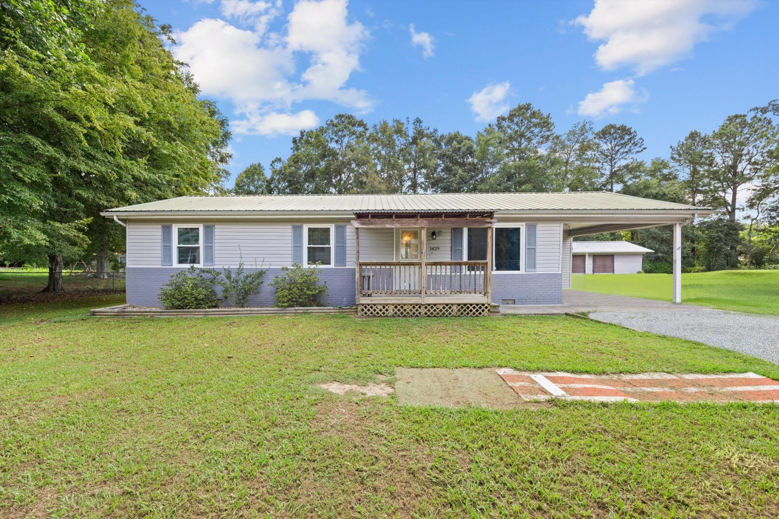 Property Photo: 1429 Watkins Street SE TN 37323