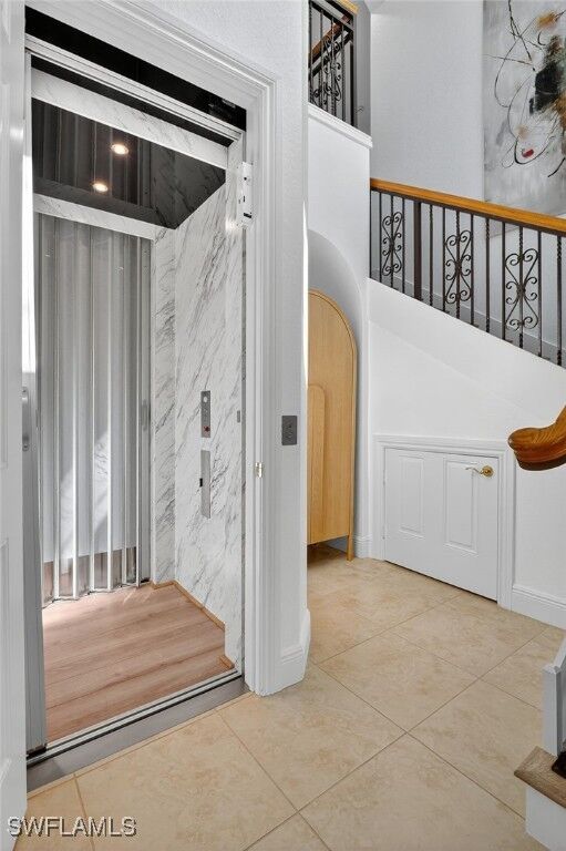 Property Photo: 3190 Serenity Court 202 FL 34114