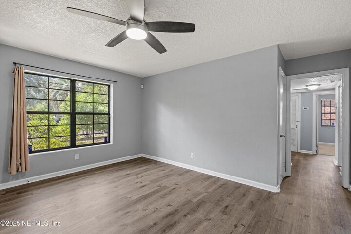 Property Photo: 2739 King Cole Drive FL 32209